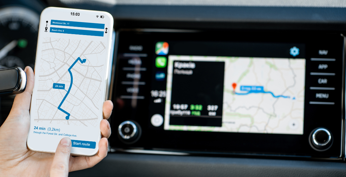 Smart phone with navigation app in the car